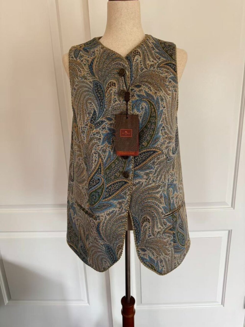 100% Authentic Brand New Etro Jacquard Waistcoat w/ Floral Paisley Motif, Sz 42